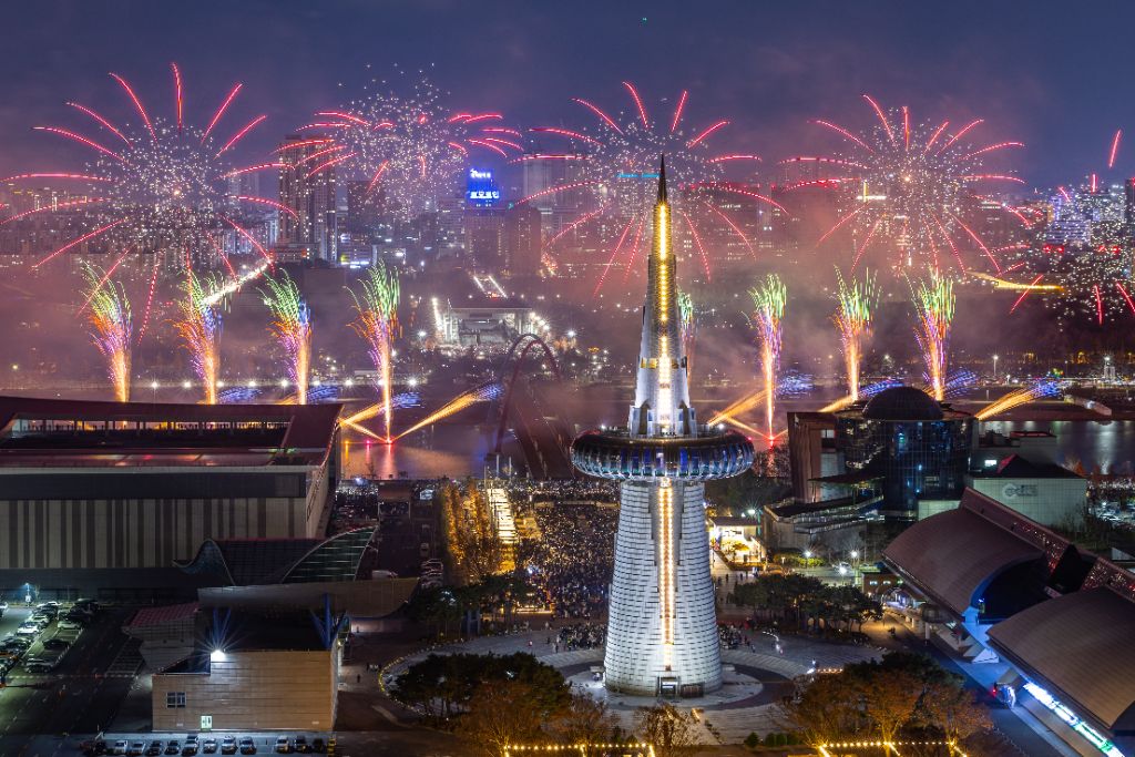 Hanbit Tower with fireworks over Daejeon